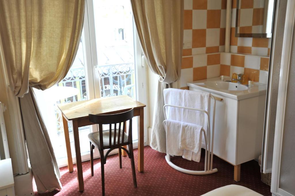 Hotel Les Celestins Vals-les-Bains Zimmer foto