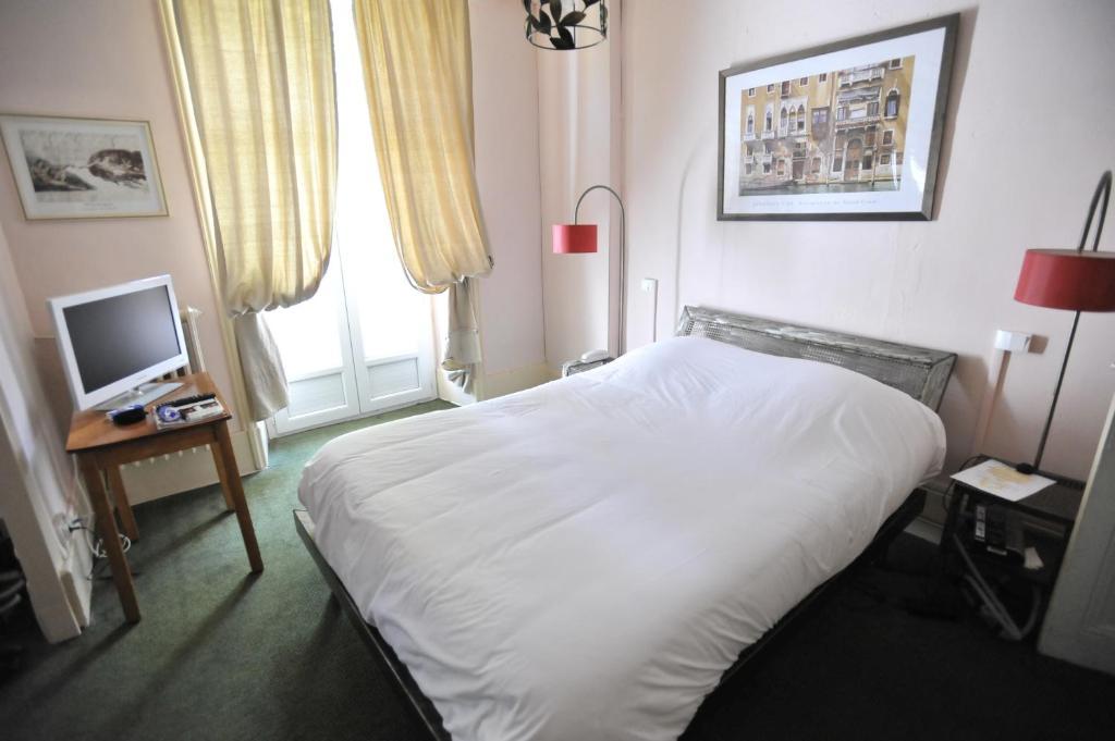 Hotel Les Celestins Vals-les-Bains Zimmer foto